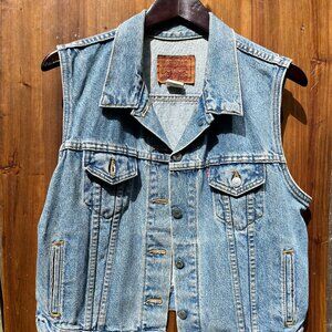 Levi Strauss Mens Relaxed Fit Trucker Vest